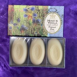 Honey and Vanilla Perfumed Soap - 3 Large Bars in Gorgeous Gift Box